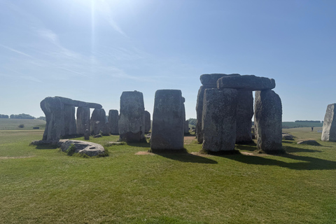 London: Stonehenge and Windsor Castle Private Day Trip