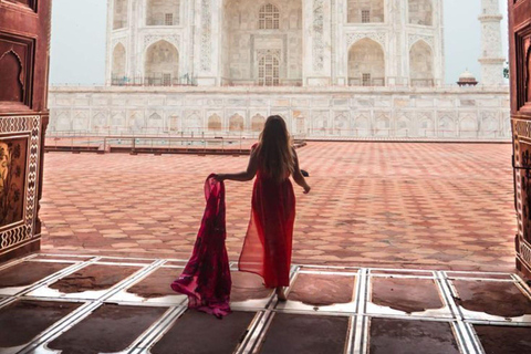 Agra: Taj Mahal i Agra Fort wstęp VIP z pominięciem kolejkiWycieczka all inclusive Taj &amp; Fort ze wstępem o wysokiej wartości