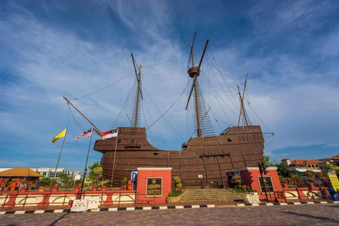 Melaka: Private Local Life, Culture & Hidden Gems Tour