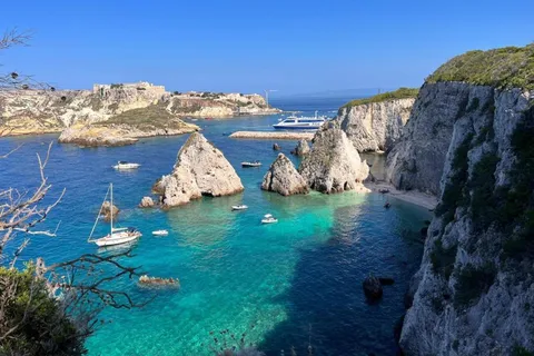 Vieste - Tremiti Islands: private tour by dinghy