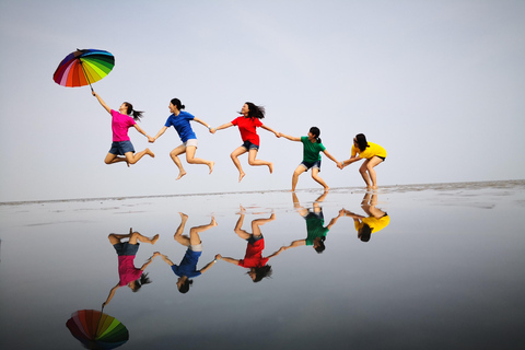 Magical Sky Mirror Experience in Kuala Selangor Join-In Tour with Transfer from Kuala Lumpur