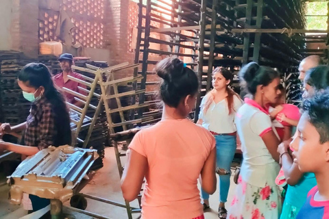 From Negombo: Private Tuk-Tuk Tour to Clay Tile Factory