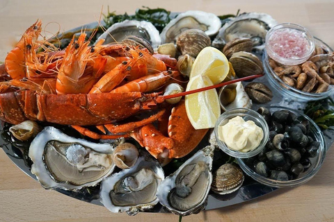 Yacht Me Up Cruzeiro Privado com Tudo Incluído Cannes Lérins SailUm dia na baía de Cannes com tudo incluído