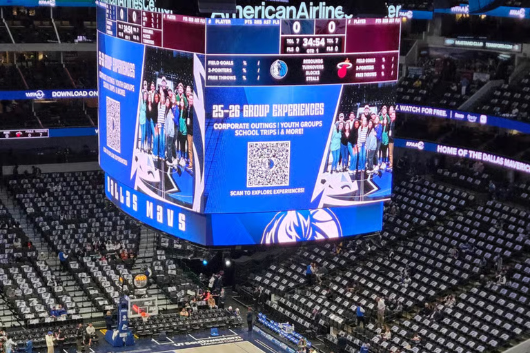 Dallas: Dallas Mavericks Basketball Game Ticket Upper Baseline