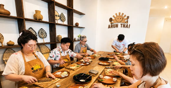 Phuket (Bang Tao): Thai Cooking Class & Market Tour