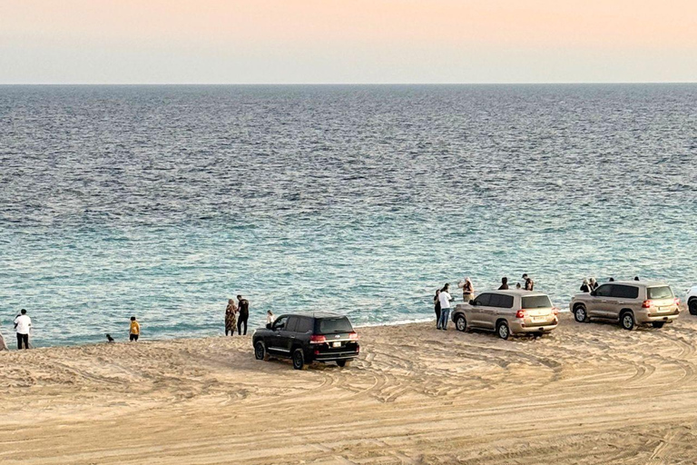 Doha:Inland sea Desert Safari Qatar, Dune Bashing ExperienceGemeinsame Tour mit Wüstensafari, Kamelritt und Binnenseebesuch