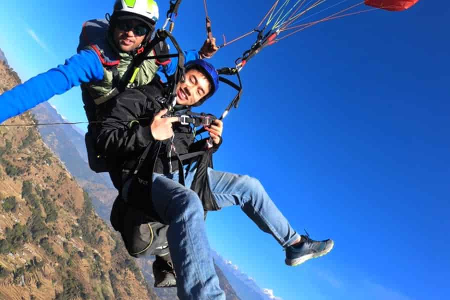 Gleitschirmfliegen in Kathmandu: Erlebe dein Abenteuer in luftiger Höhe. Foto: GetYourGuide