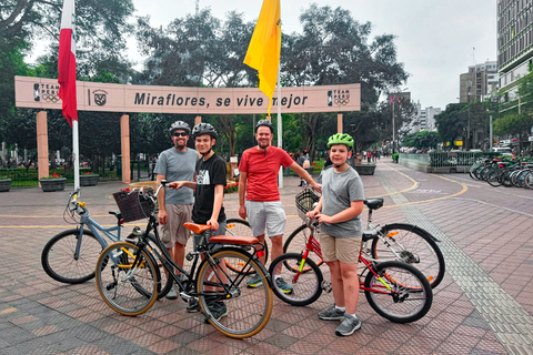 Lima : Excursion à vélo à Miraflroes et BarrancoExcursion en vélo à Miraflroes et Barranco