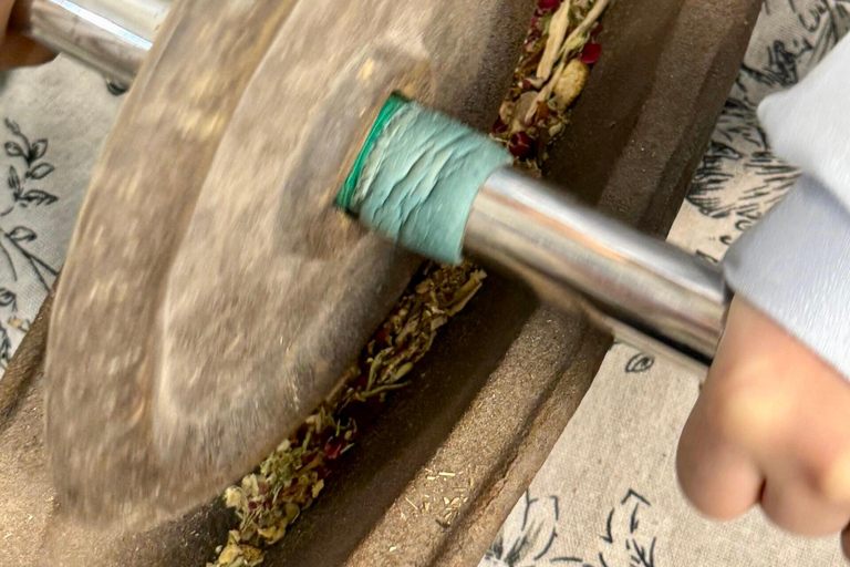 广州：现代化、市场、糖水、寺庙和小袋DIY西班牙语/法语/意大利语/日语/韩语/俄语导游