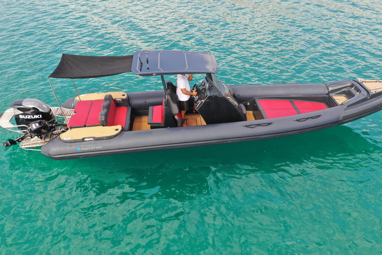 Sifnos : explorez Polyaigos et Kimolos lors d&#039;une croisière privéeLocation de bateau à Sifnos vers Polyegos et Kimolos avec Marvel RIB