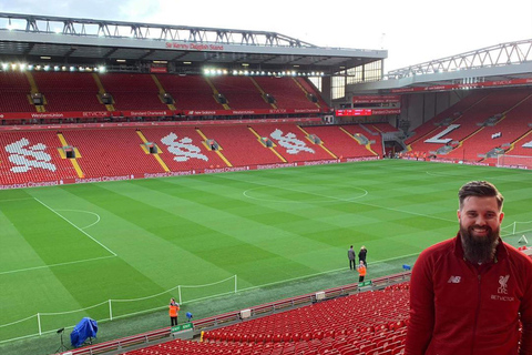 Liverpool: Liverpool FC Game Ticket at Anfield Premier Club - Hospitality