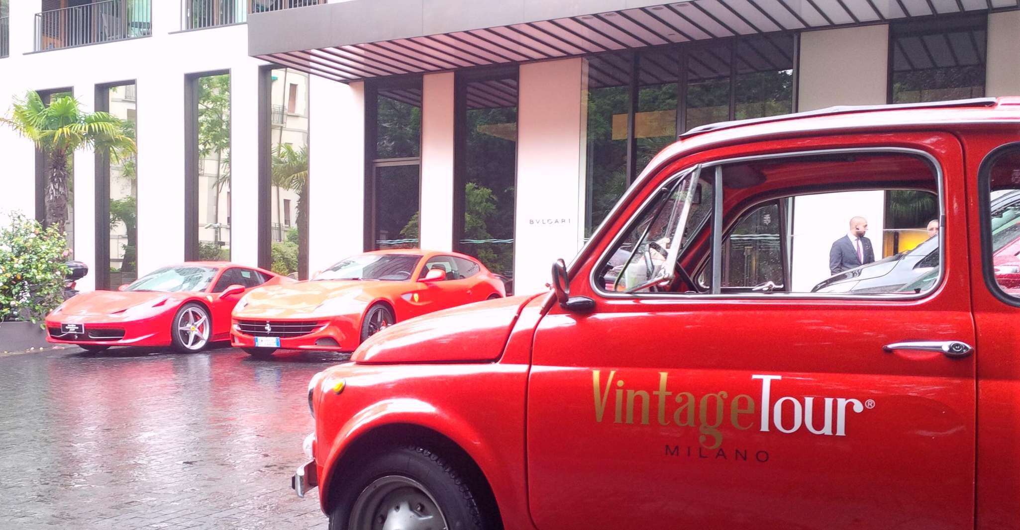 Milan: Fast Tour by Vintage Red Fiat 500 (30 mins, no stop)