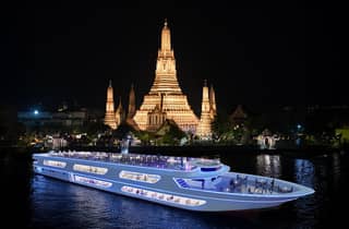 Bangkok: Luxuriöse Sonnenuntergangs- oder Dinner-Kreuzfahrt mit Bier
