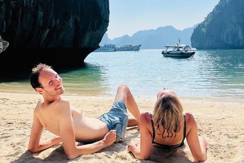 2-tägige Ha Long Bay Island Cruise Tour mit einem 3-Sterne-Kreuzfahrtschiff