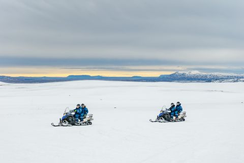 Depuis Reykjavík : excursion au Cercle d’or et au glacier