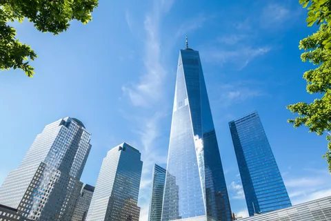 Lower Manhattan Tour: Wall Street & 9/11 Memorial