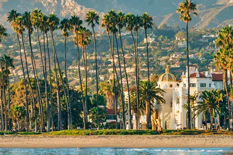 Tour pelos vinhedos e vilarejos da região vinícola de Santa Barbara