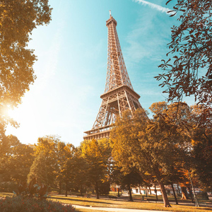 Eiffelturm mit reserviertem Zugang zur Spitze oder zur 2. Etage mit Aufzug