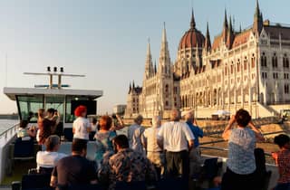 Budapest: crociera turistica diurna in barca