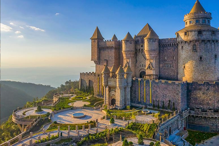 Da Da Nang: Bus navetta per il Ponte d&#039;oro di Ba Na HillsTrasferimento da Da Nang - Ba Na Hills - Solo andata