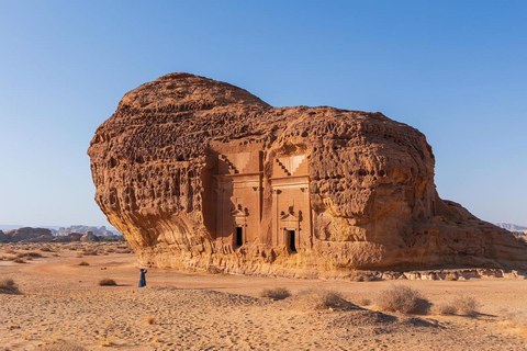AlUla: Hegra, Elephant Rock and Old Town Day Tour
