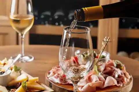 Depuis Alicante : visite premium de la cave. Nos meilleurs vins.