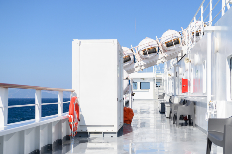 Mykonos: Fast Ferry Journey Between Mykonos and TinosFerry from Tinos Island → Mykonos Island (One Way)