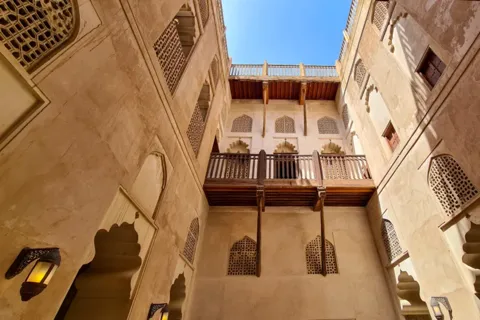 Prywatna wycieczka historyczna - fort Nizwa, Bahla, zamek Jabreen