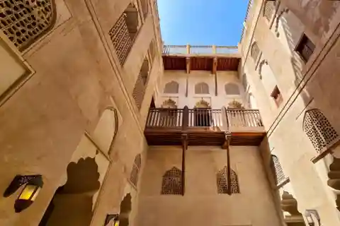 Prywatna wycieczka historyczna - fort Nizwa, Bahla, zamek Jabreen