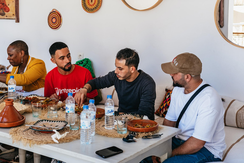 Marrakech: Tagine matlagningskurs med en lokalLaga din egen tagine med professionell kock - kurs i grupp