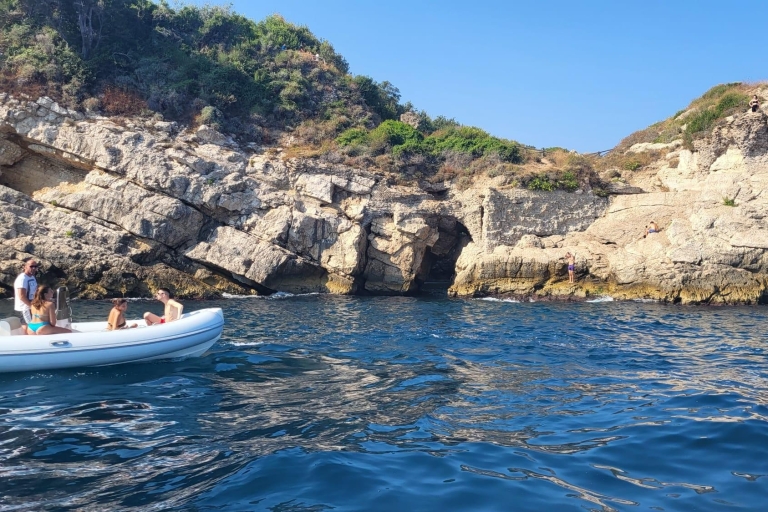 Costa Amalfitana: Excursión en barco privado con patrón, desde Sorrento