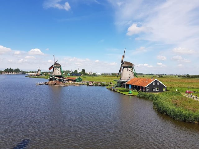Tour privado a Zaanse Schans y Giethoorn + paseo en barco por el canal de 1 hora