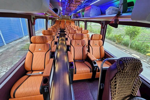 Hanoi: Halong Bay Transfer by Limousine Bus Round trip Hanoi - Halong 08h30