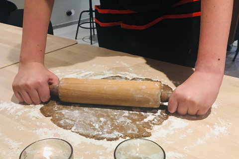 Tallinn: Local Gingerbread Workshop in the Old Town