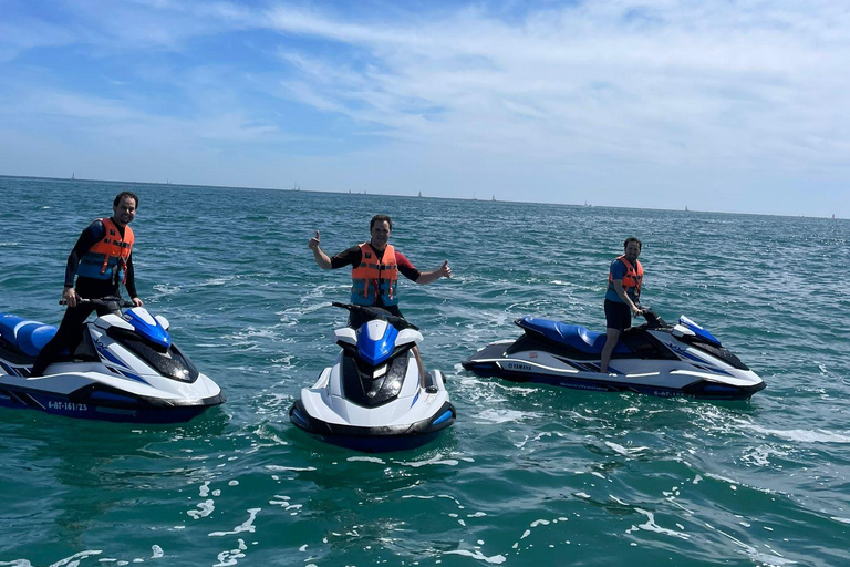 Valencia 30-minuten Jet Ski ExcursieValencia malvarrosa 30-minuten Jet Ski excursie