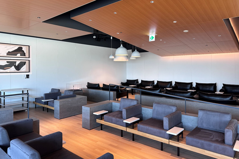 Tokio: salonik na międzynarodowym lotnisku Haneda By DragonPassT2 Krajowy DEP i międzynarodowy DEP: Power Lounge Premium