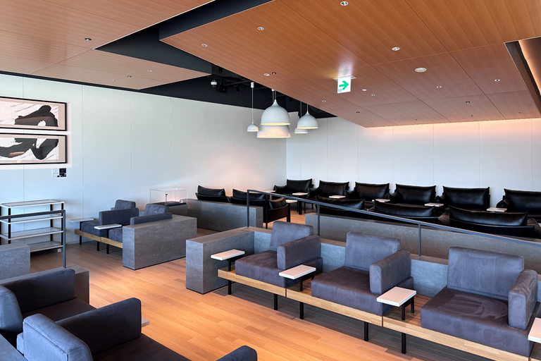 Tokio: salonik na międzynarodowym lotnisku Haneda By DragonPassT2 Krajowy DEP i międzynarodowy DEP: Power Lounge Premium