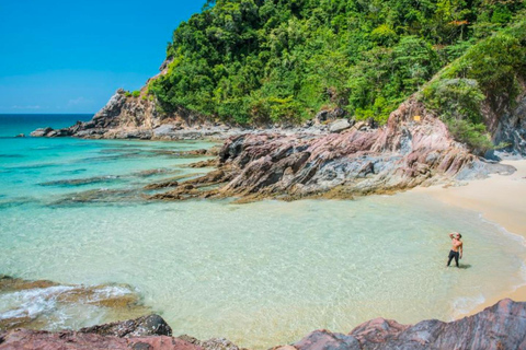 Khao Lak: Na Yak Island Canoeing and Snorkeling Tour