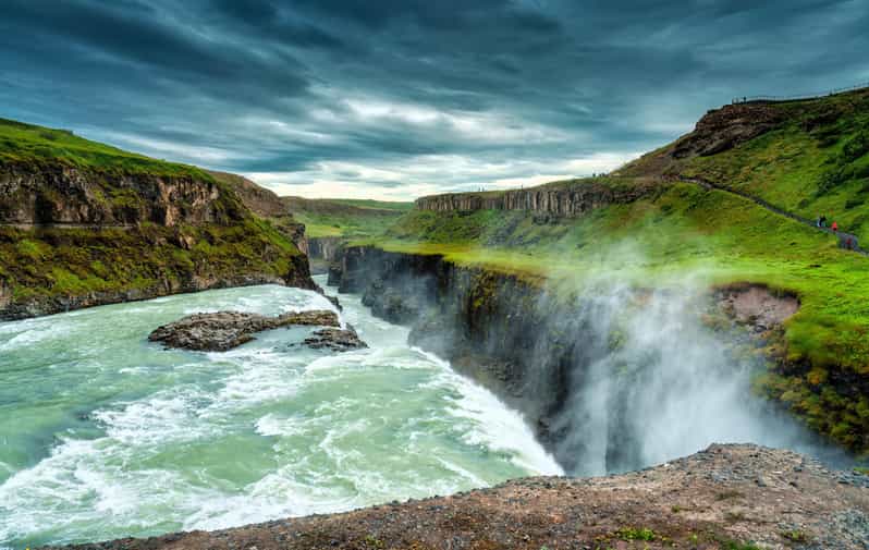 Reykjavik: Golden Circle, Tomato Farm and Kerið Crater Tour