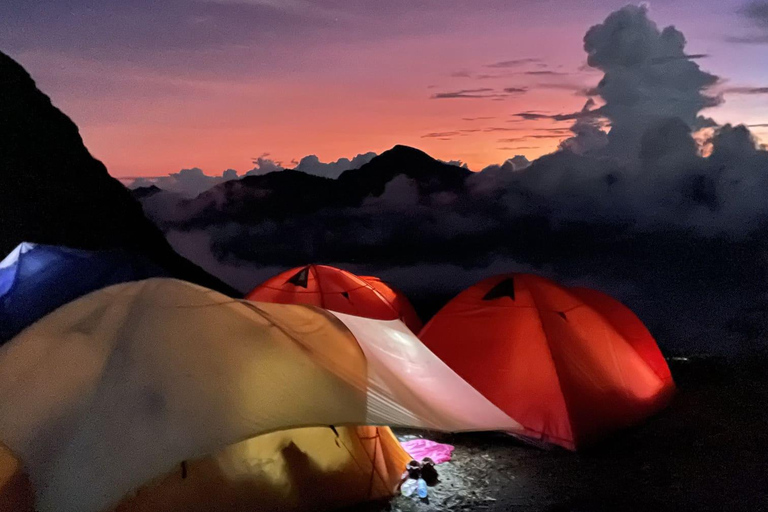 2-DNIOWA wspinaczka na szczyt RinjaniWspinaczka na szczyt Rinjani