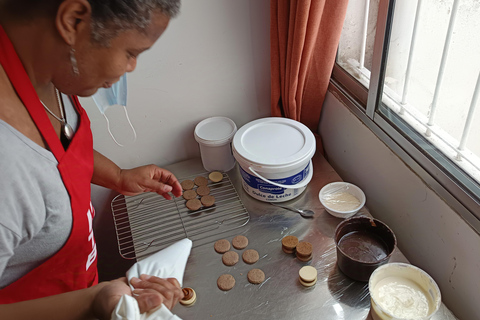 Tillverkning av handgjorda alfajores i Montevideo