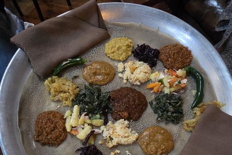 Addis Abeba: Töpferwaren, Markt und Kaffee-Tour mit MittagessenAddis Abeba: Töpfer-, Markt- und Kaffeetour mit Mittagessen