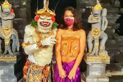 Bali: Uluwatu Temple and Kecak Dance Sunset Small-Group Tour Private Tour with Entrance Fees and with Hotel Transfers