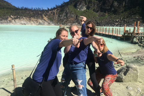 Bandung: cratere vulcanico, sorgenti termali, bagni di fango e tè