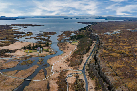 Reykjavik: Golden Circle & Waterfalls in Chinese冰岛黄金圈中文一日团 黄金圈一日游（含12号巴士站免费接送）