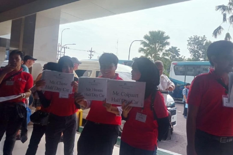 Semarang et Yogyakarta : Hôtel Premium ou transfert aéroportTransfert de Yogyakarta à Semarang
