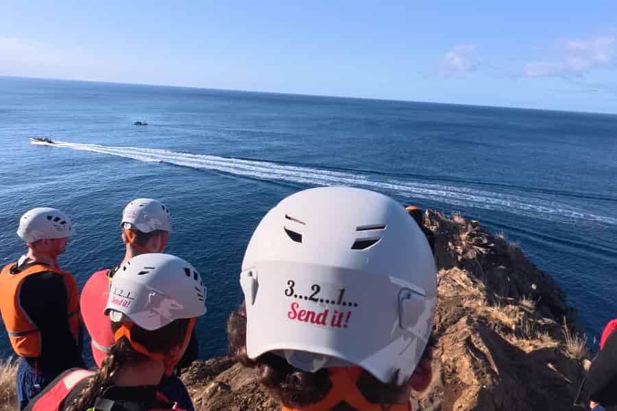 Madeira: Coasteering-Abenteuer mit Schnorcheln, mit Abholung. Foto: GetYourGuide