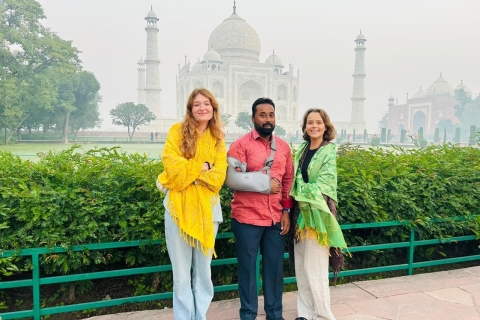 Agra: Visita al Taj Mahal y al Mausoleo sin hacer colaVisita guiada del Taj Mahal y el Mausoleo - Sin coche ni entradas