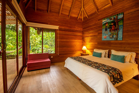 From Quito: Andes and Amazon 5-Day Adventure with Meals