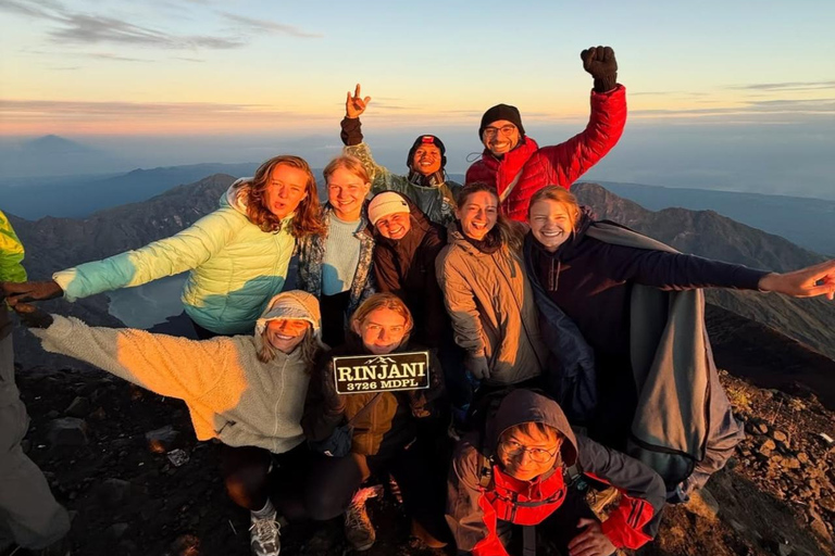 Sembalun: Mount Rinjani 2-Day Private Trekking Tour